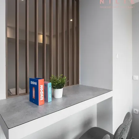 T30 α, Nilie Hospitality Mgmt Salonicco